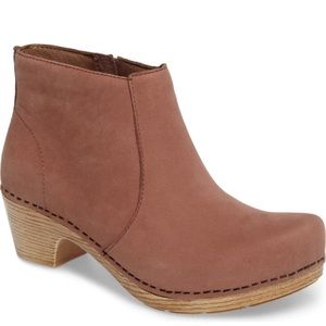 Dansko Booties Size 40
